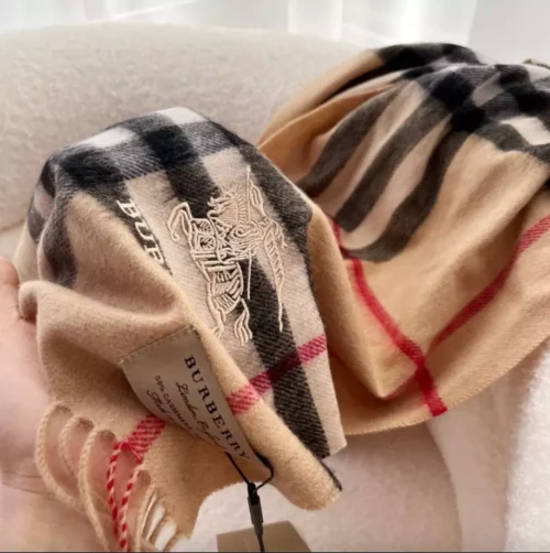 Burberry Classic Beige Checkered Cashmere Scarf with Embroidered Logo - Image 4