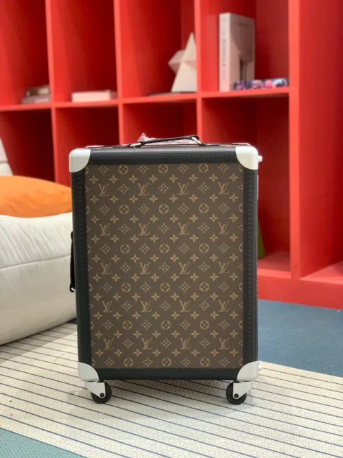 LOUIS VUITTON Rolling Trunk is made of Monogram canvas and leather - Image 9